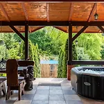 Hamptons * Huta Podgorna