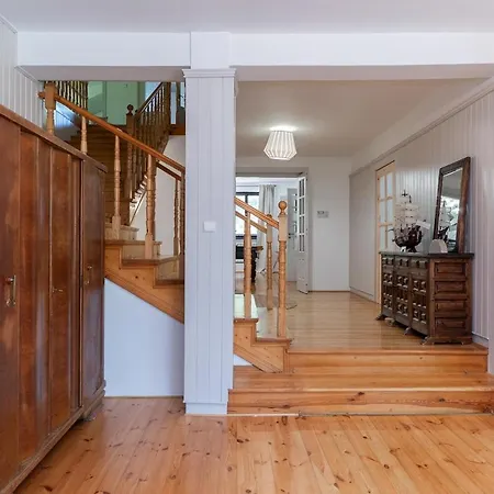 Hamptons Villa